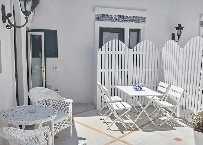 L'affresco Caprese Daire Capri